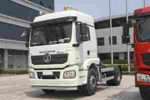 Camion tracteur SHACMAN H3000 4x2 efficace et économique en carburant à vendre à bas prix - Product Image 2