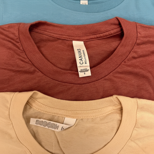 Camiseta de Cuello Redondo Transpirable de Corte Ajustado para Hombre Adulto, Mezcla de Tres Materiales, Personalizable, Camisetas de Manga Corta de Mezcla de Tres Materiales Bella Canvas - Product Image 1