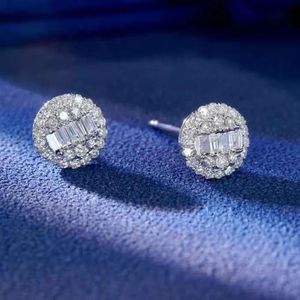 Xinfly 18K Pure Gold Jewelry 0.28 Carat Baguette and Round Cut Stud <b>Cute</b> National Diamond <b>Earring</b> - Product Image 3