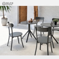 Ensemble de table à manger d'extérieur moderne en aluminium léger pour événements, hôpitaux, hôtels et entrées