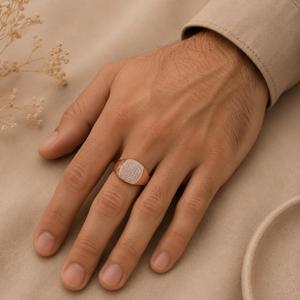 Anillo de sello para hombre de oro amarillo de 10 quilates con diamante talla cojín engastado en punta, banda de oro pesado, anillo llamativo para boda o aniversario - Product Image 5