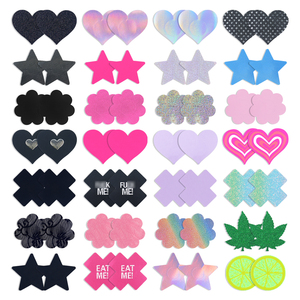 En Stock: Surtido <span class=keywords><strong>de</strong></span> Pétalos Brillantes para el Pecho con Diseños <span class=keywords><strong>de</strong></span> Corazón, Estrella, Flor y Cruz. Entrega Rápida. Cubrepezones Sexys para Mujer, Ideales para Discotecas. - Product Image 1