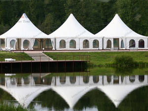 เต็นท์ทรงเจดีย์สำหรับงานแต่งงาน ขนาด 10x10 เมตร ราคาประหยัด หลังคาใส PVC สำหรับกลางแจ้ง รองรับคนได้ 80 คน พร้อมผนังกระจก - Product Image 4