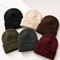 Bonnet brodé personnalisé en gros, 100 % acrylique, tricoté pour l'hiver, avec emballage à marque privée pour les marques de vêtements streetwear