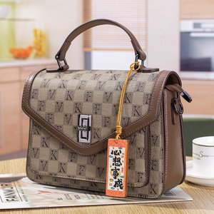 Nuevo Llavero de Cuero Genuino de Primera Capa, Hecho a Mano, con Decoración Creativa y Versátil - Product Image 3