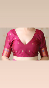 Sari en soie bleue élégant avec un tissage Meenakari Zari en zigzag complexe pour les mariages et les festivals - Product Image 6