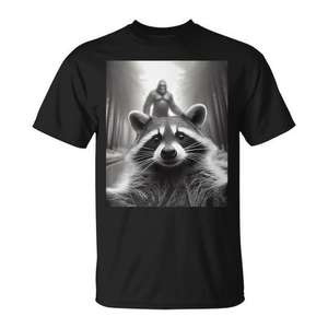 T-shirt pour enfant Bigfoot, T-shirt promotionnel avec selfie de raton laveur effrayé - Product Image 1