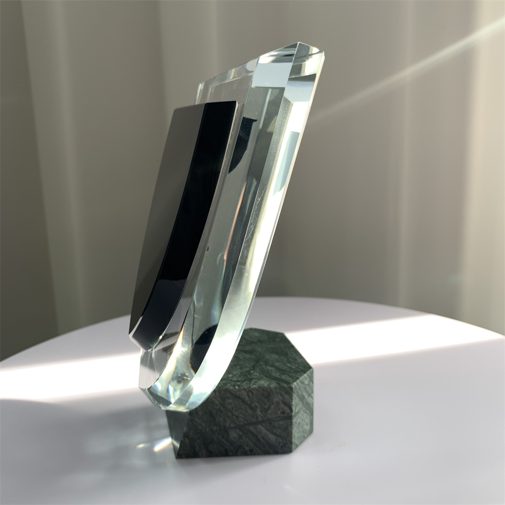 Base de piedra verde