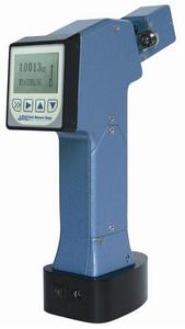 Le jauge de diamètre laser portatif LMP-02 est utilisé pour mesurer le diamètre extérieur des fils, câbles et fibres optiques sans contact. - Product Image 3