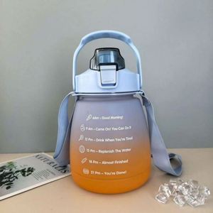 Bouteille d'eau sport de 1300 ml à dégradé de couleurs, à large goulot, de qualité alimentaire, résistante aux hautes températures, avec paille - Product Image 5