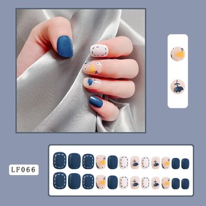 Faux ongles à presser personnalisés style français, 24 pièces, courts, portables, pour étudiants, vente en gros - Product Image 1