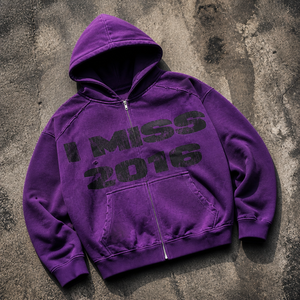 Sudaderas con capucha moradas extragrandes casuales para hombre con cremallera, estampado de letras personalizado, efecto desgastado, estilo streetwear - Product Image 1