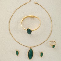 Parure de bijoux en acier inoxydable pour femme, collier pendentif œil de chat de luxe, bracelet, boucles d'oreilles et bague, vente en gros