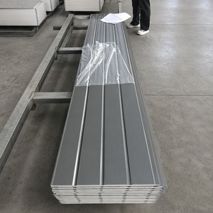 Panel de Revestimiento de PU a <span class=keywords><strong>Precio</strong></span> de Fábrica <span class=keywords><strong>por</strong></span> <span class=keywords><strong>Metro</strong></span> <span class=keywords><strong>Cuadrado</strong></span> para Compradores de Materiales de Construcción - Product Image 3