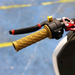 Manillares y Puños de Motocicleta TPR de Alta Calidad Directo de Fábrica - 22 mm de Diámetro, Impermeables, Antideslizantes, Compatibles con 990/<span class=keywords><strong>DUKE</strong></span> <span class=keywords><strong>125</strong></span>/200/390 - Product Image 5