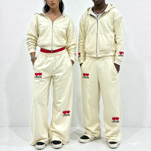 Ensemble de survêtement deux pièces personnalisé pour couple, avec sweat à capuche zippé et pantalon de jogging large imprimé, décontracté et ample, pour femme - Product Image 1