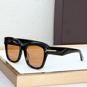 Gafas de Sol FT1329 con Armazón de Resina Marrón, Protección UV400, Unisex, Modernas, para Viajes - Product Image 2