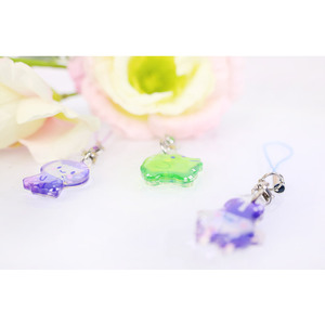 Tùy Chỉnh Hai Mặt UV In Epoxy Acrylic Điện Thoại Keychain Long Lanh Bột Nhựa Phim Hoạt Hình Phong Cách Điện Thoại Quyến Rũ Với Dây Đeo Đầy Màu Sắc - Product Image 3