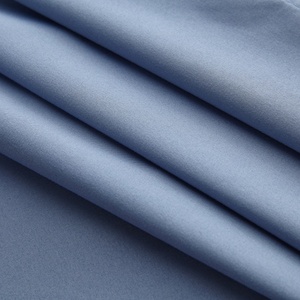 Venta de fábrica, nuevo estilo, tela Pongee de poliéster opaca 100%, laminada de PVC con película negra, técnica tejida lisa, opción barata - Product Image 3