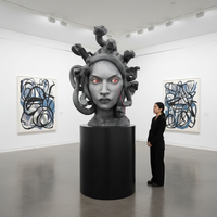 Sculpture cinétique géante en fibre de verre pour extérieur, personnalisée, avec yeux laser, décoration de statue énorme, installation de buste de Méduse