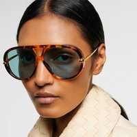 Nouvelles Lunettes de Soleil Femme Pilote 2026 Tendance Oversize Style Punk de Marque Designer Monture Métallique Double Pont