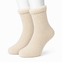 Chaussettes en peluche à motifs mignons, design personnalisé, chaussettes chaudes et douillettes pour la détente à la maison, cadeaux d'hiver et usage quotidien