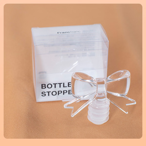 Tapón de vino de silicona con lazo de corazón para niña, tapón de vino tinto con diseño elegante - Product Image 4