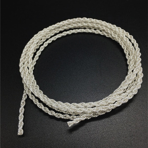 Câble audio tressé plaqué argent souple de 1,2 m pour appareils numériques avec certification RoHS - Product Image 1