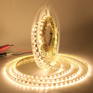 Bande LED 2835 personnalisée en usine OEM, PCB 8mm, 4.8W/m, 12V, IP20, MOQ 100m, Ra90, Garantie 3 ans pour les acheteurs en gros - Product Image 1