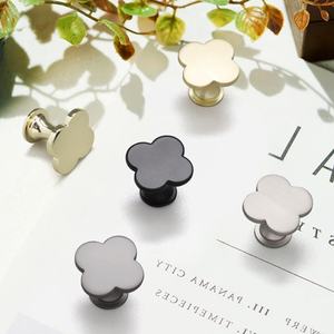 Poignée de tirage simple à un trou, motif trèfle à quatre feuilles, en alliage de zinc coloré, moderne, pour chambres, tiroirs de cuisine, armoires et placards, 25 mm - Product Image 2