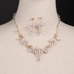 Di cristallo di lusso fantasia collana orecchini a goccia Set principessa corona di <span class=keywords><strong>gioielli</strong></span> da sposa per la festa di fidanzamento della ragazza - Product Image 6