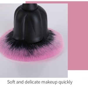 Pinceau à poudre en forme de rose, pinceau de maquillage pour le visage, pinceau à raser, outil pour les débutants et les professionnels de la beauté - Product Image 4