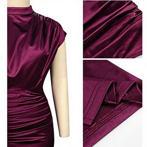 Robe de soirée plissée vintage à taille empire pour fêtes - Product Image 1