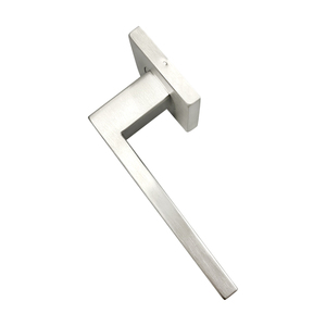 Accessoires <span class=keywords><strong>de</strong></span> <span class=keywords><strong>porte</strong></span> <span class=keywords><strong>Poignée</strong></span> <span class=keywords><strong>de</strong></span> <span class=keywords><strong>porte</strong></span> en bois en forme <span class=keywords><strong>de</strong></span> L <span class=keywords><strong>Poignée</strong></span> <span class=keywords><strong>de</strong></span> <span class=keywords><strong>porte</strong></span> intérieure en tube d'acier inoxydable <span class=keywords><strong>sur</strong></span> rosette carrée - Product Image 2