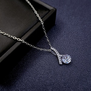 Collier Coccinelle B Set, Fil d'acier tressé, Taille universelle, Photos de produits professionnelles multiformes sans couture, Idéal pour l'exportation, Cadeau - Product Image 4