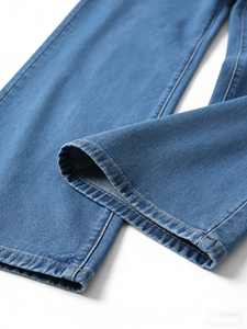 Pantalon décontracté en jean doux pour femme, coupe large, taille élastique avec cordon de serrage, coupe ample avec poches - Product Image 6