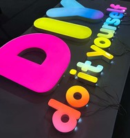 Fabricant Source Finition Peinture Cuite Lettres LED 3D Enseignes LED Personnalisées Lettres Lumineuses Sphériques