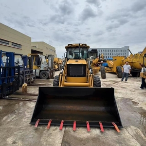 Chargeuse-pelleteuse Caterpillar 420F d'occasion, modèle original, Cat 420f 420f2 416E, chargeuses d'occasion, prix compétitif, bonne qualité, en stock, en vente - Product Image 1