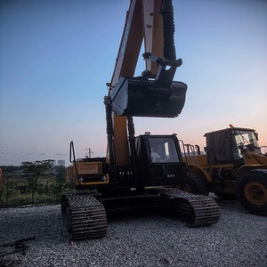 Excavatrice d'occasion Sany Sy245H, modèle 2016, moteur Hyundai, poids opérationnel 24,5 tonnes, capacité de la benne 1,05 m³, puissance moteur 107 kW, bon état - Product Image 5