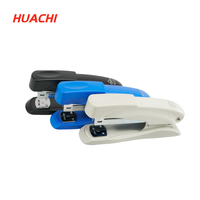 Agrafeuse de bureau standard HUACHI en métal, alimentation manuelle, format d'agrafes 24/6 et capacité de 100 agrafes