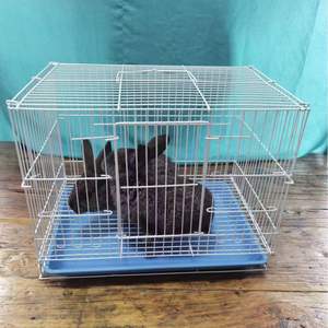 Kandang kelinci logam ramah lingkungan untuk penggunaan di rumah bentuk ukuran kecil/Sedang untuk bayi kelinci tikus Marmot Toilet dalam ruangan/luar ruangan - Product Image 1