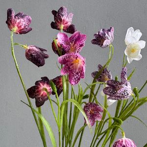 <span class=keywords><strong>Flores</strong></span> Artificiales 3D <span class=keywords><strong>de</strong></span> Alta Calidad con Tacto Real, Ramas <span class=keywords><strong>de</strong></span> <span class=keywords><strong>Flores</strong></span> Blancas Multicabezas para Decoración del Hogar, Mesa, Navidad, Dí<span class=keywords><strong>a</strong></span> <span class=keywords><strong>de</strong></span> la Madre - Product Image 1