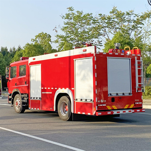 Le tout nouveau camion-citerne d'incendie Dongfeng 4x2 est adapté aux opérations de sauvetage en cas d'incendie forestier. - Product Image 2