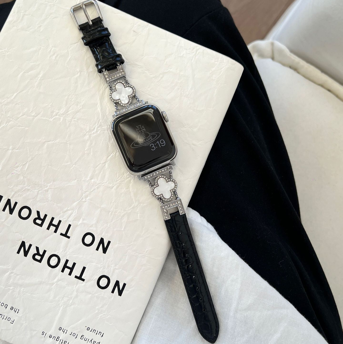 Noir + argent