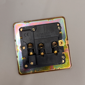 Interrupteur standard britannique 2 gangs, panneau en acier inoxydable, interrupteurs muraux pour éclairage, prise universelle, interrupteur à bascule en laiton - Product Image 4