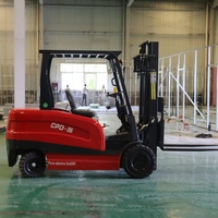 Chariot élévateur électrique 3 tonnes OEM, conception agile à quatre roues, avec disposition de commande personnalisée pour le confort du conducteur, vente directe usine