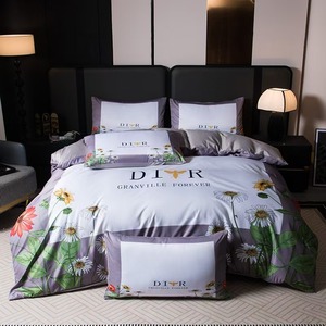 Parure <span class=keywords><strong>de</strong></span> lit quatre pièces en soie lavée à motif géométrique, grande taille, best-seller, <span class=keywords><strong>tendance</strong></span> transfrontalière - Product Image 2