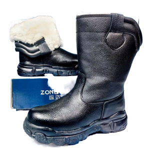Bottes de neige Zongmai unisexes en cuir de vache doublées de fourrure antidérapantes à talon bas pour l'hiver et les activités de plein air - Product Image 2