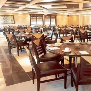 Mesas y sillas de <span class=keywords><strong>restaurante</strong></span> de fibra de vidrio de madera sintética de ratán <span class=keywords><strong>mexicano</strong></span> Hotel - Product Image 6