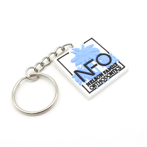 Vente en gros de porte-clés en caoutchouc personnalisés pour <span class=keywords><strong>train</strong></span> de <span class=keywords><strong>Tokyo</strong></span> porte-clés en PVC souple en caoutchouc 2D 3D de haute qualité avec instructions sur carte papier - Product Image 6